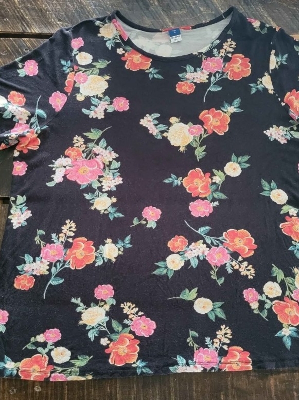 Floral Old Navy Black Crewneck Women's Top - Pink & Cream Flowers Size Xlarge
